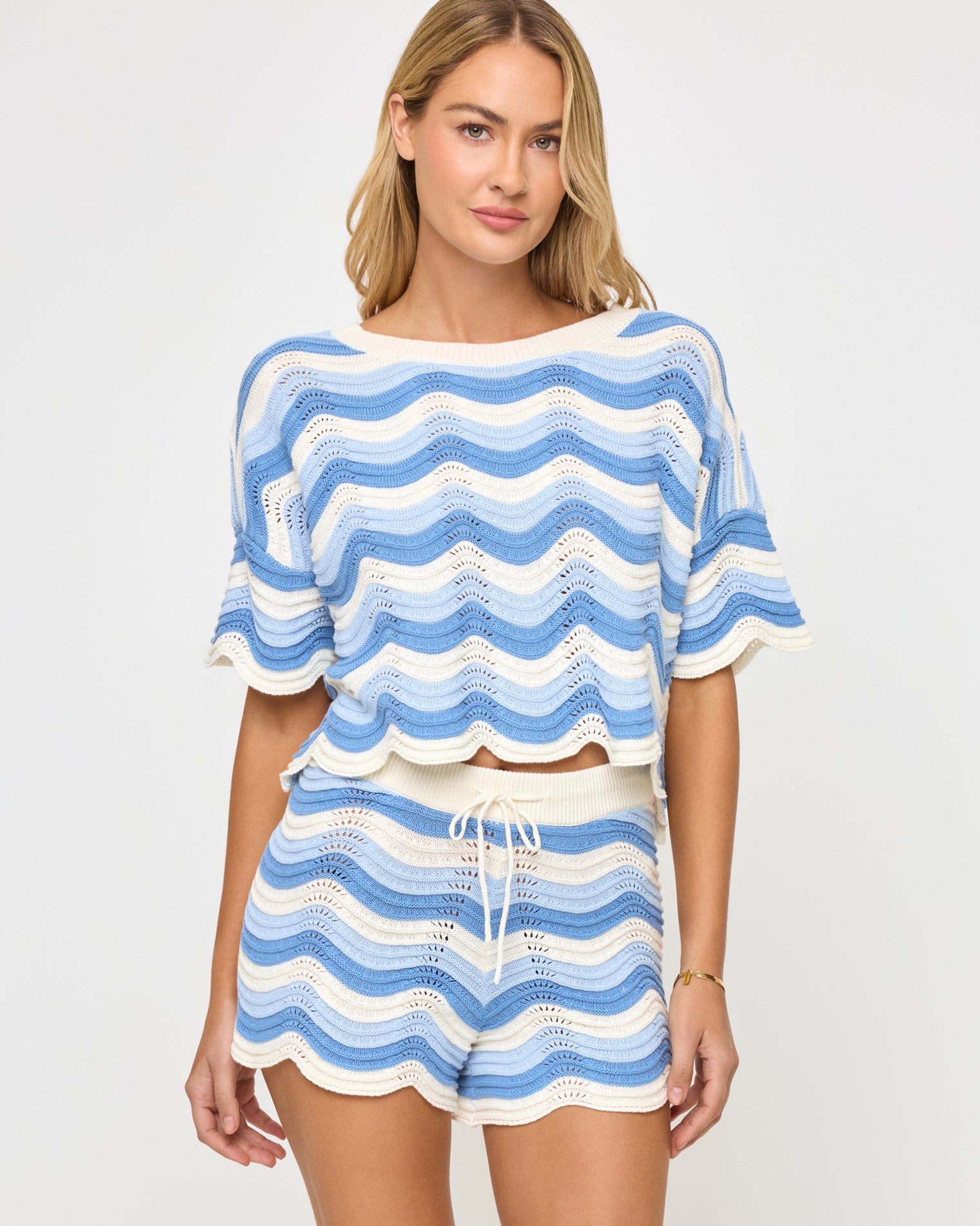 Make Waves Knit Short - Blue Crush Blue Crush | Model: Jessica (size: S)