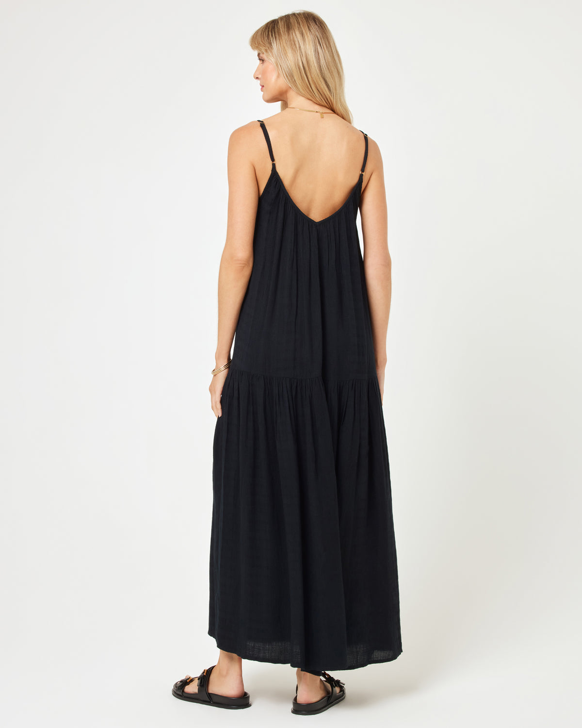 Malibu Dress - Black Black | Model: Lura (size: S) 