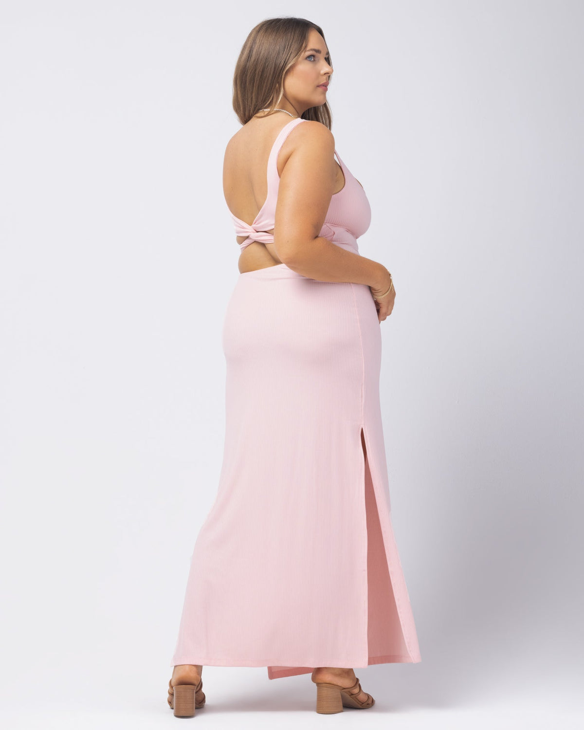 Mara Dress - Rose Quartz Rose Quartz | Model: Ali (size: XL)