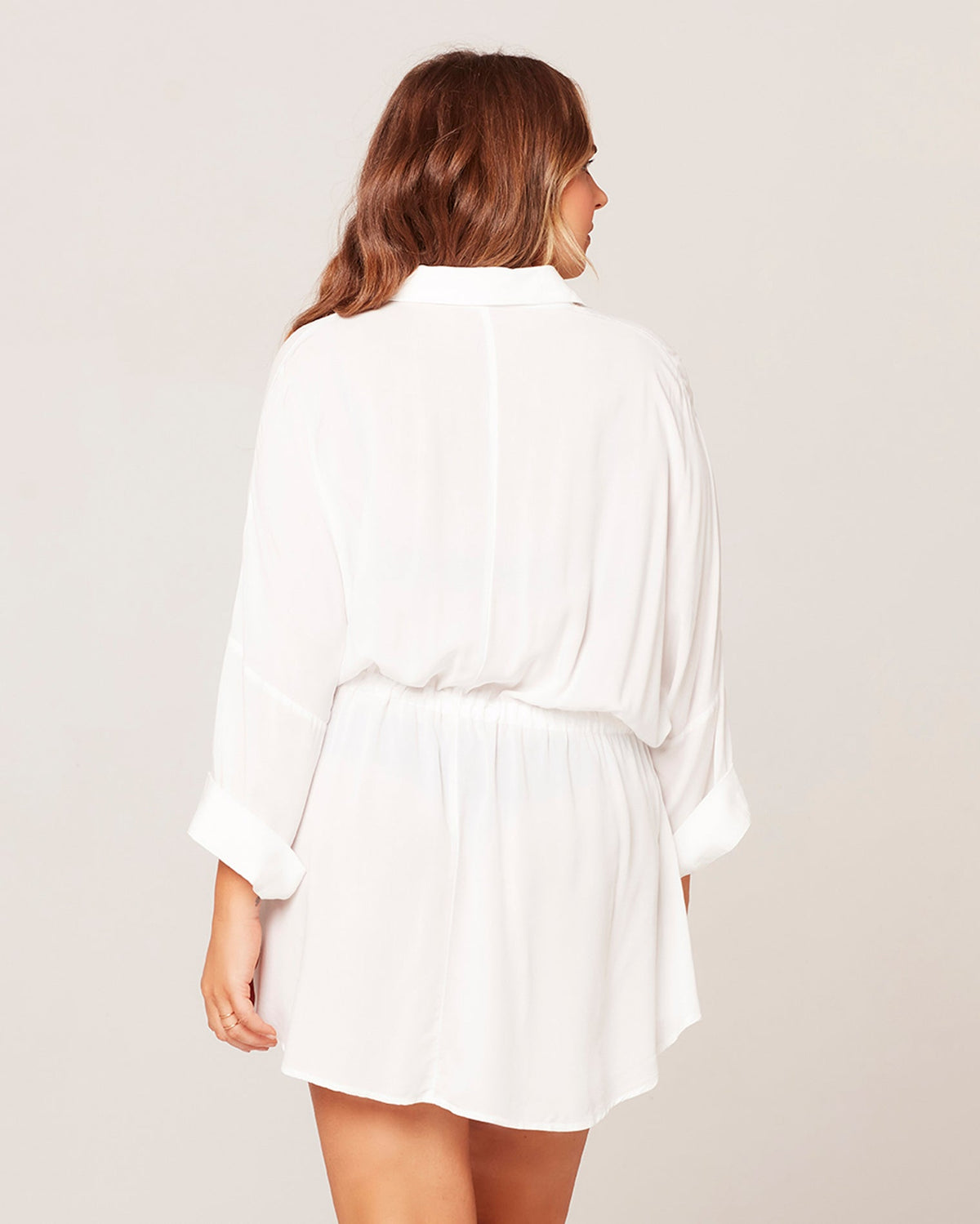 Pacifica Tunic - White White | Model: Ali (size: M/L)