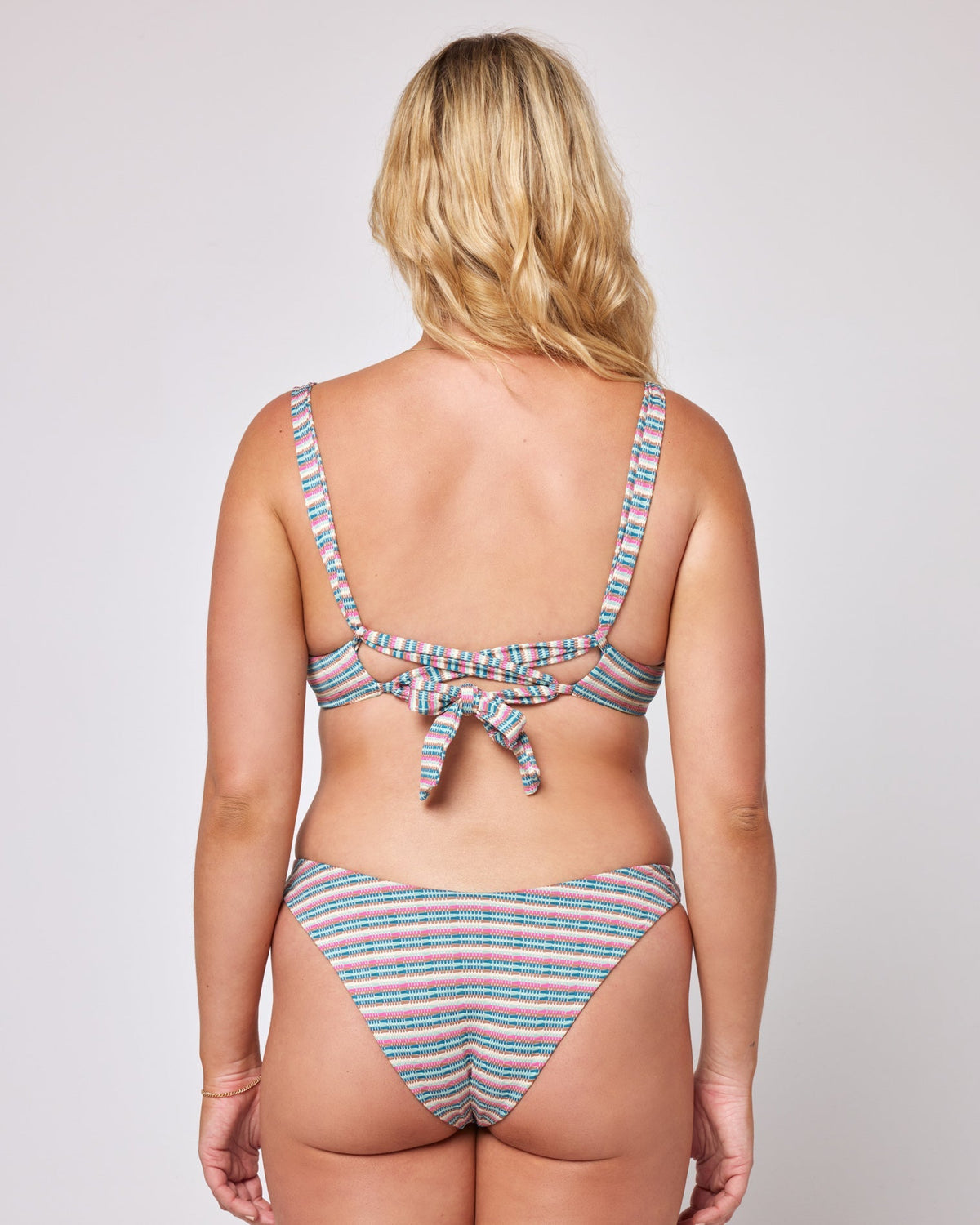 Pique Stripe Cabana Bikini Bottom - Vista Dreams Pique Stripe Vista Dreams Pique Stripe | Model: Sydney (size: XL) 