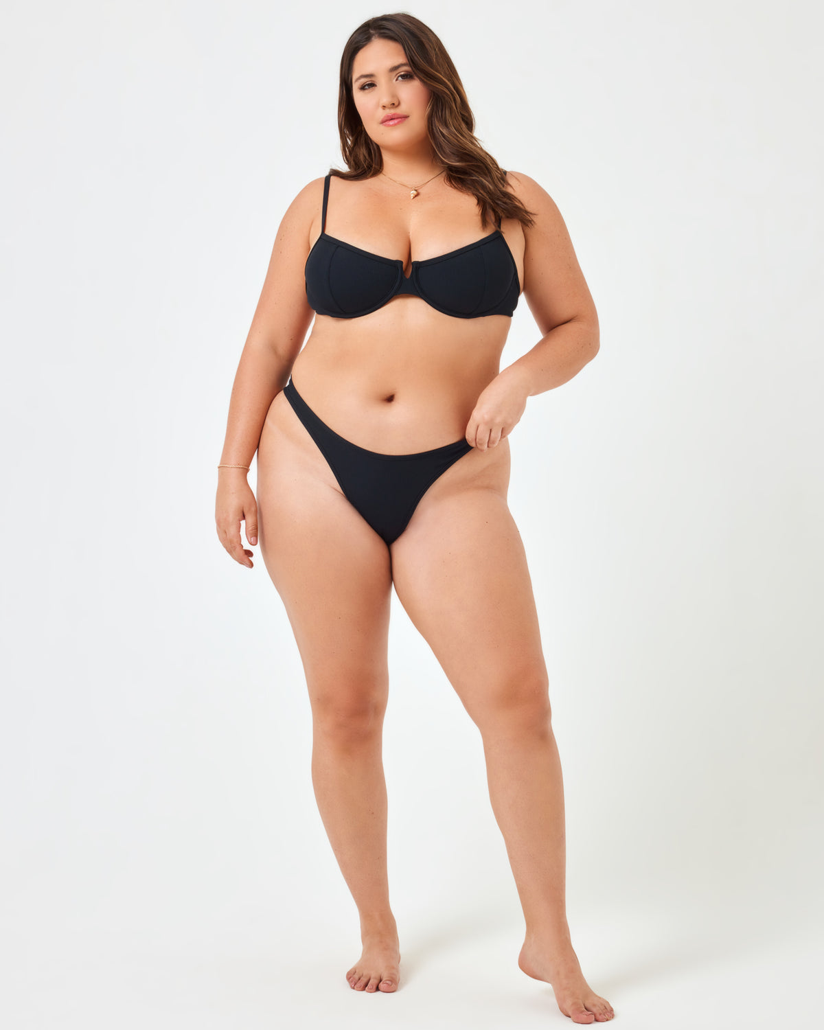 Ribbed Hunter Bikini Top - Black Black | Model: Jessica (size: XL)
