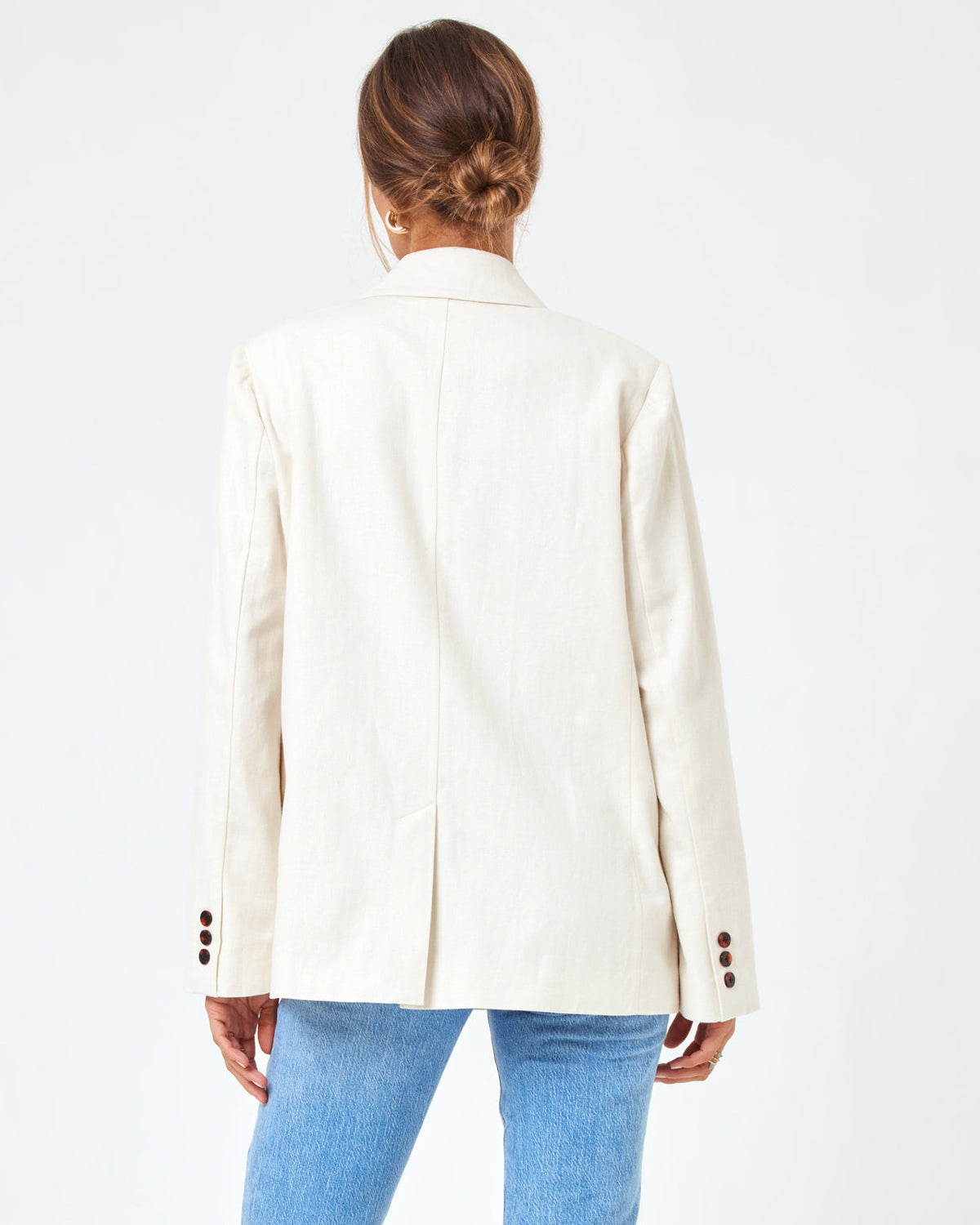 Rhodes Blazer Cream | Model: Anna (size: S)