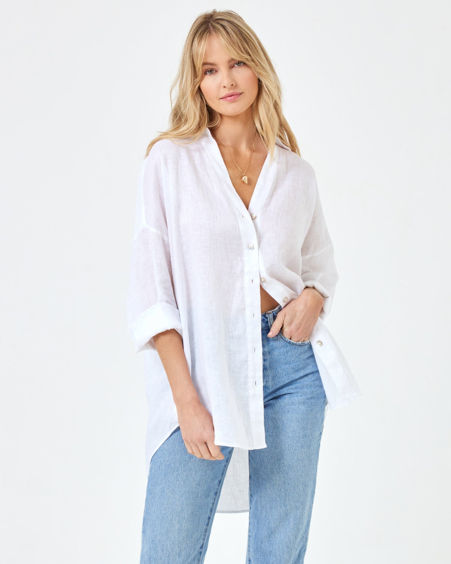 Rio Tunic - White White | Model: Lura (size: S)