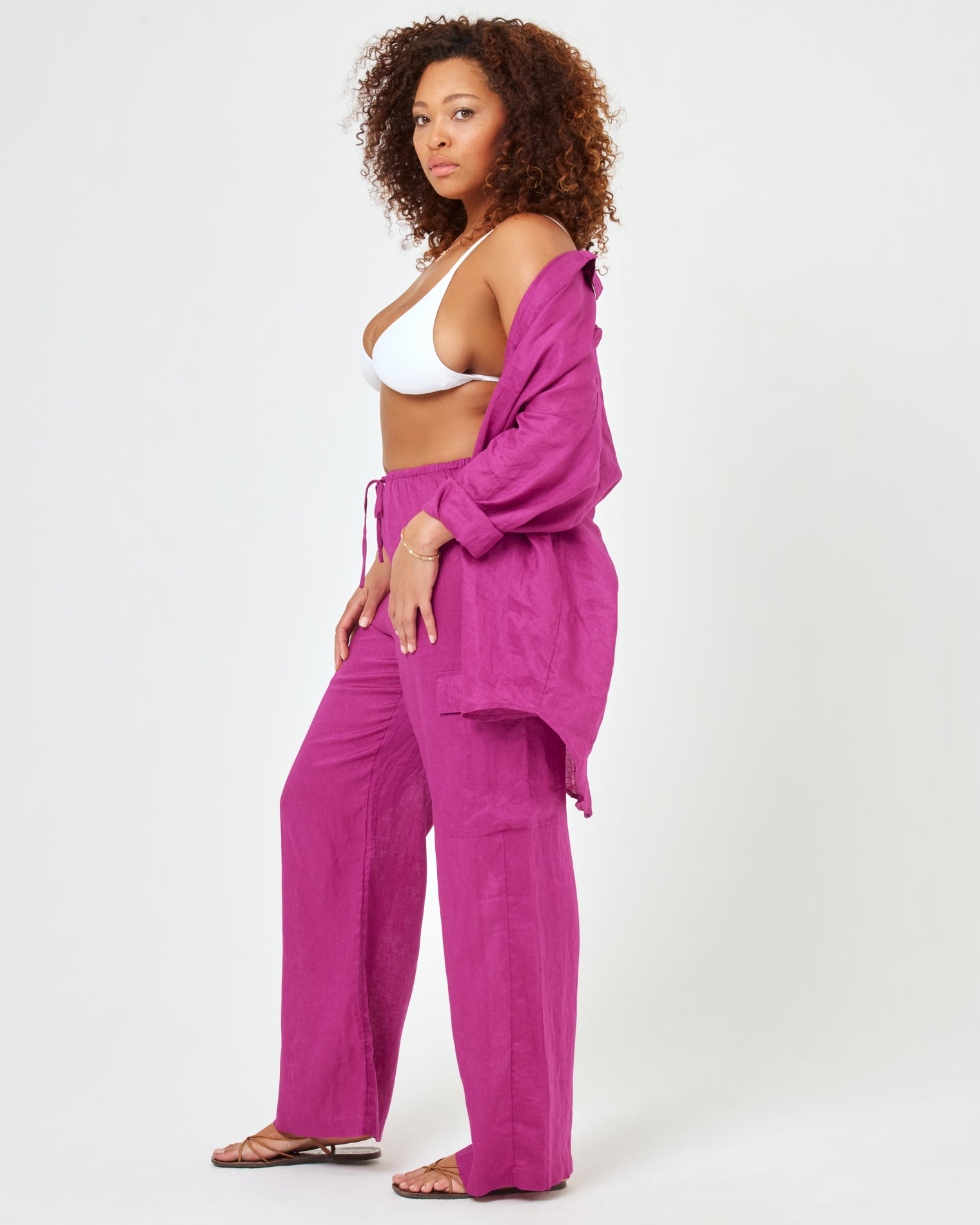 Rio Tunic - Berry Berry | Model: Amber (size: XL)