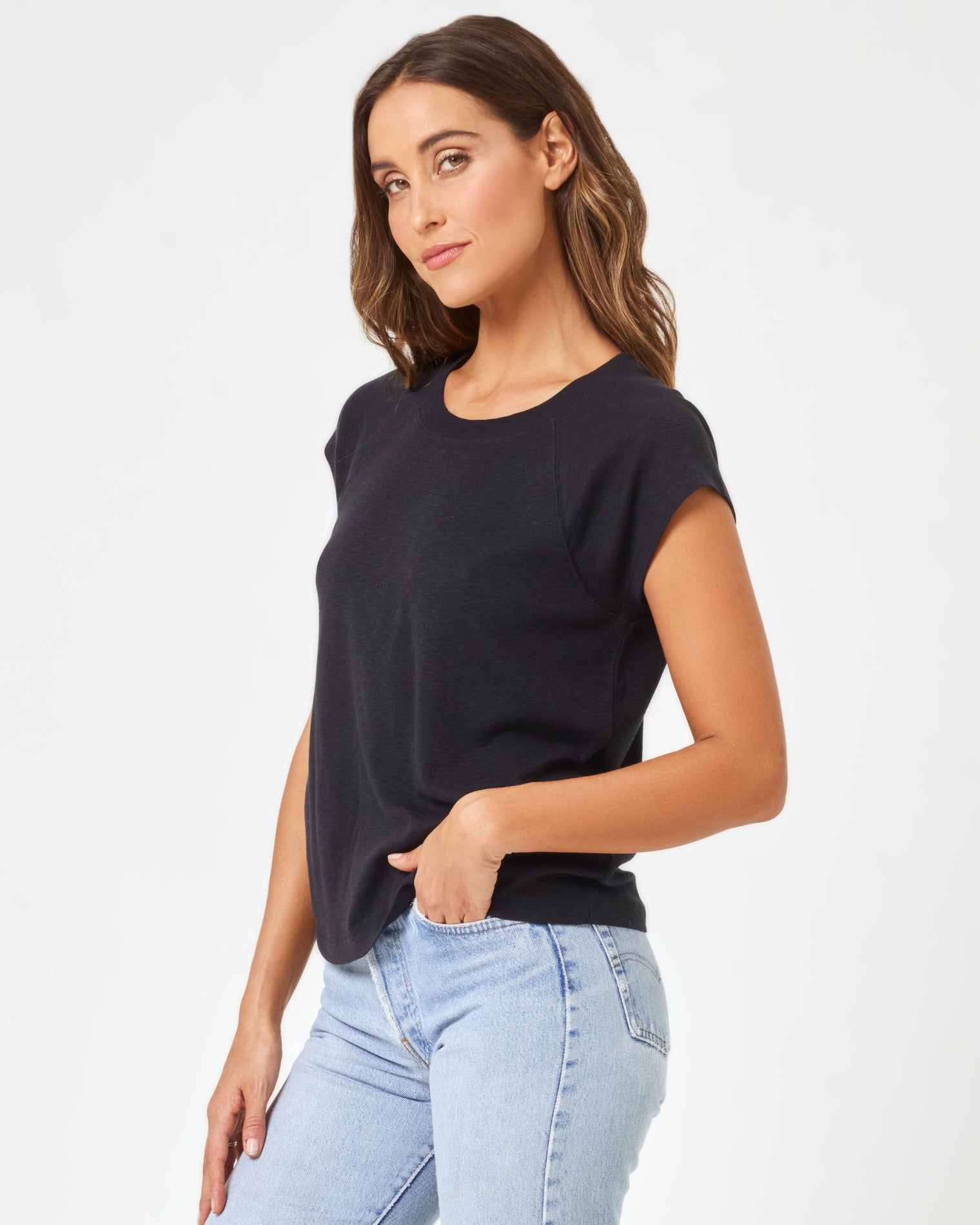 Sunday Tee - Black Black | Model: Anna (size: S) | Hover
