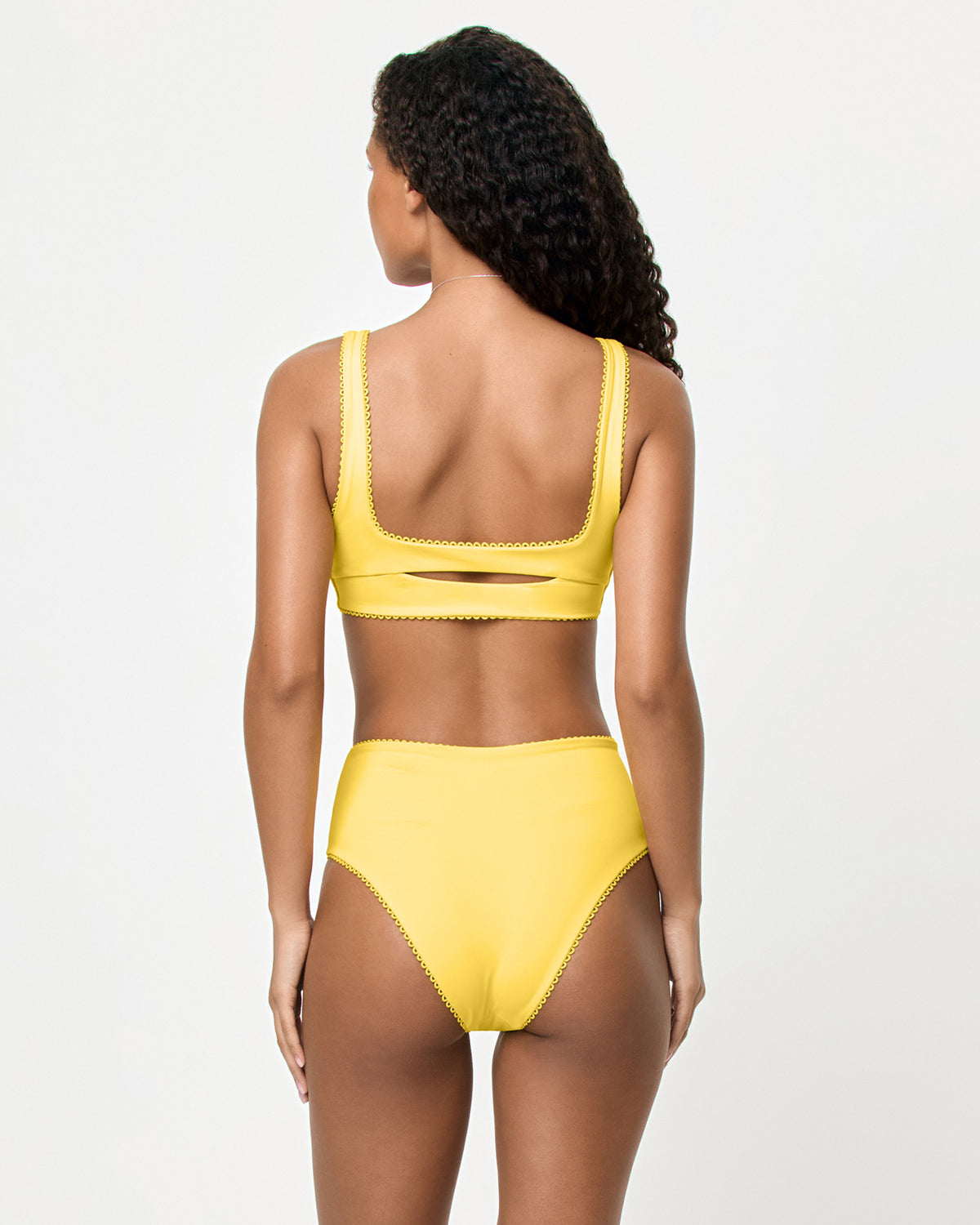 Effie Bikini Top - Ditsy Ditsy | Badge:New Arrival_#B2AC88_#ffffff'
LSPACE Effie bikini top and Soleil bikini bottom in Ditsy, back view on model.
