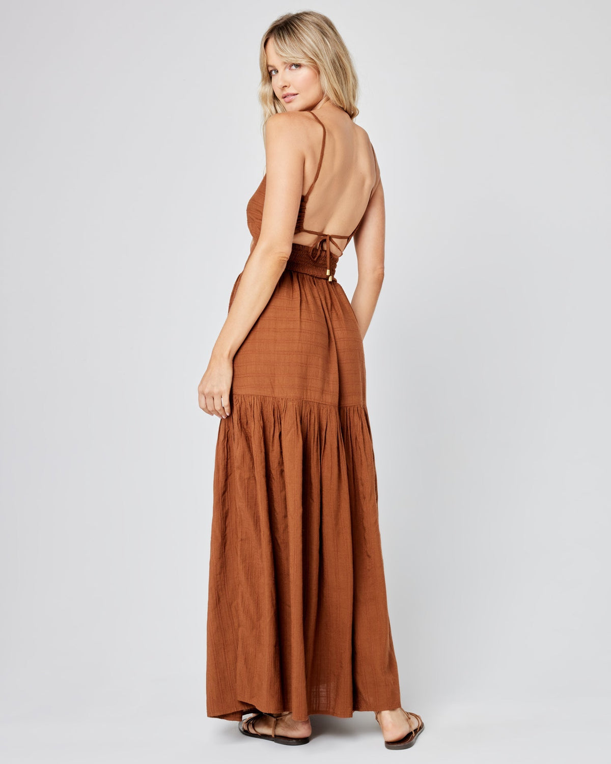 Zuri Dress - Coffee Coffee | Model: Lura (size: S)
