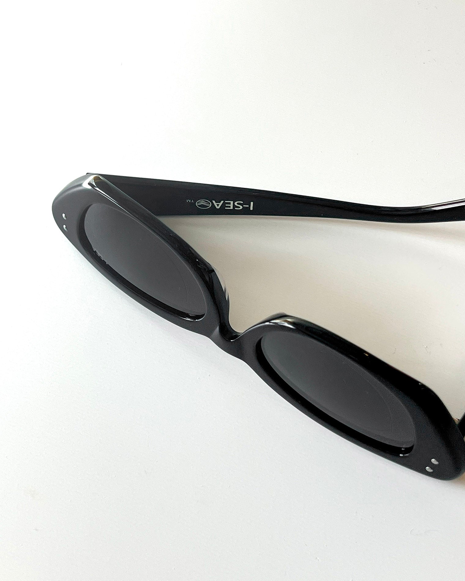 I-SEA Astrid Sunglasses - Black Black