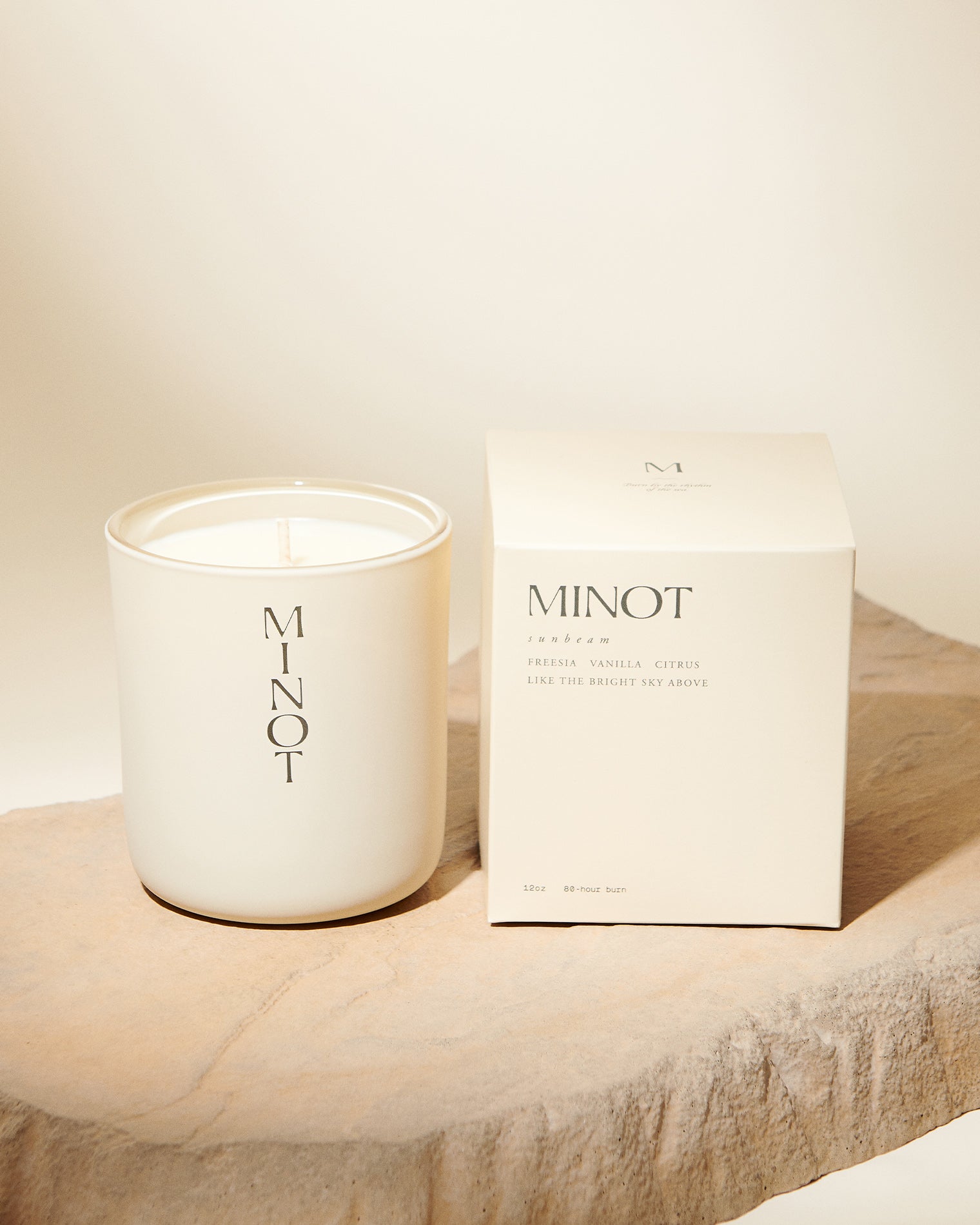 Minot Sunbeam Candle 12oz NCOL