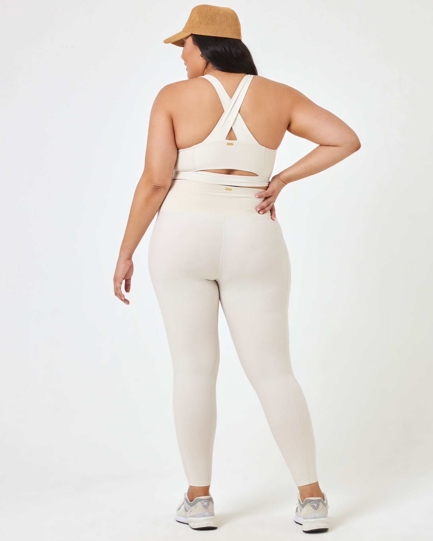 Mercer Bra - Bone Bone | Model: Bianca (size: XL)