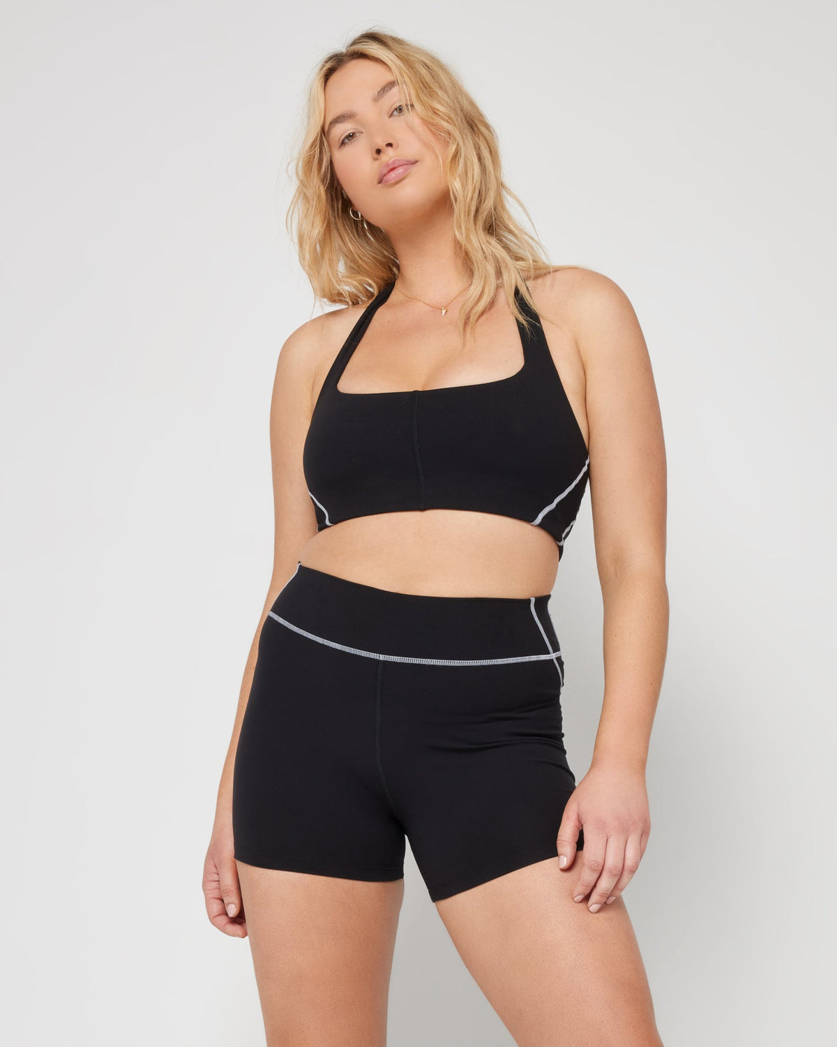 Power Player Sports Bra Black | Model: Sydney (size: XL) | Hover