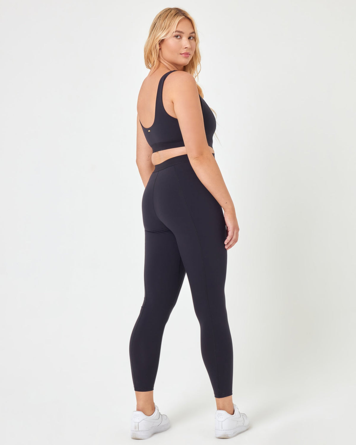 Recreation Jumpsuit Black | Model: Sydney (size: XL)