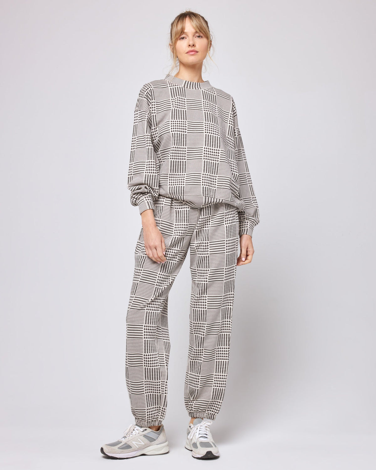 Printed Sprinter Pant Best I Ever Plaid | Model: Lura (size: S)