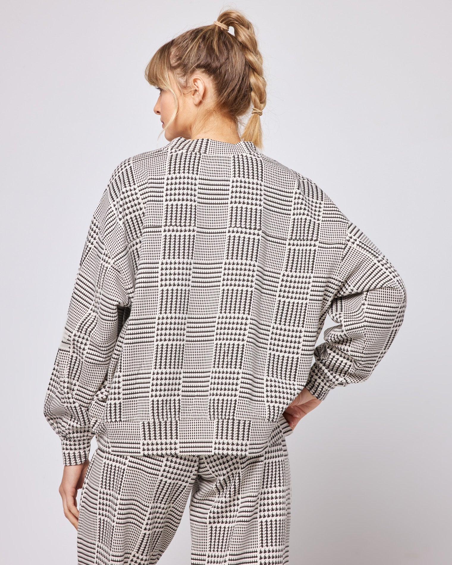 Printed Sprinter Pant Best I Ever Plaid | Model: Lura (size: S)