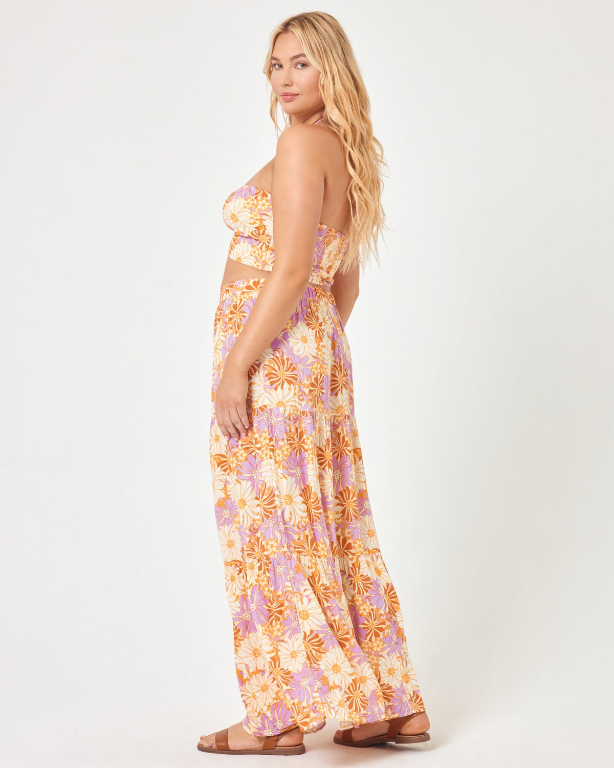 Bondi Skirt Wavy Daisy | Model: Sydney (size: XL)