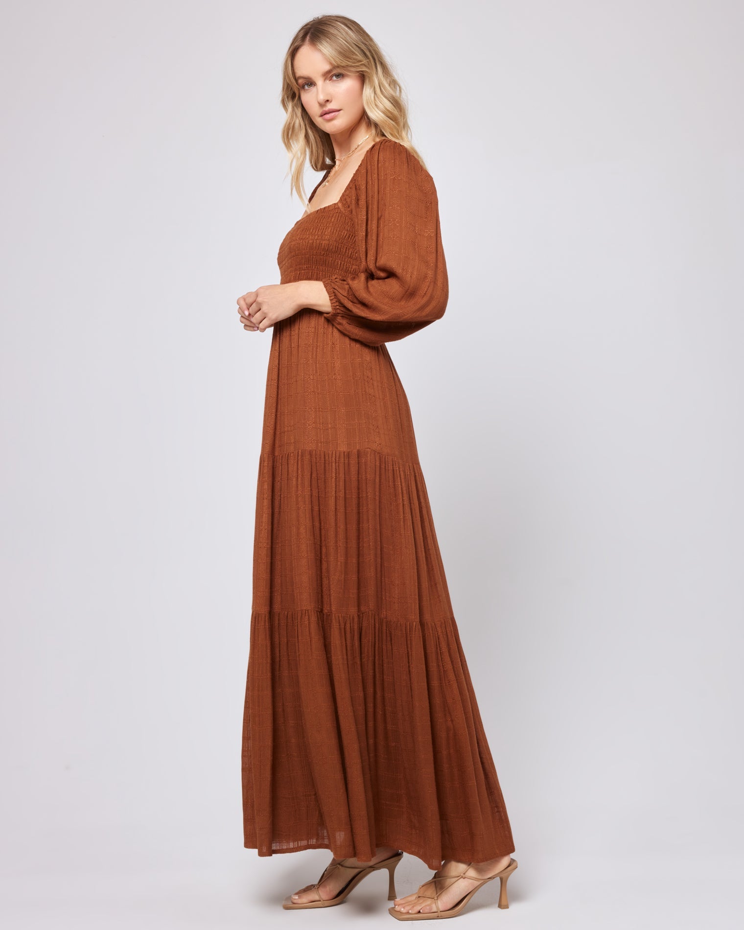 Dakota Dress - Coffee Coffee | Model: Lura (size: S)