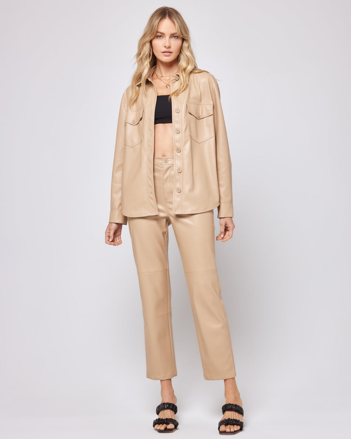 Quincey Pant Latte | Model: Lura (size: S) | Hover