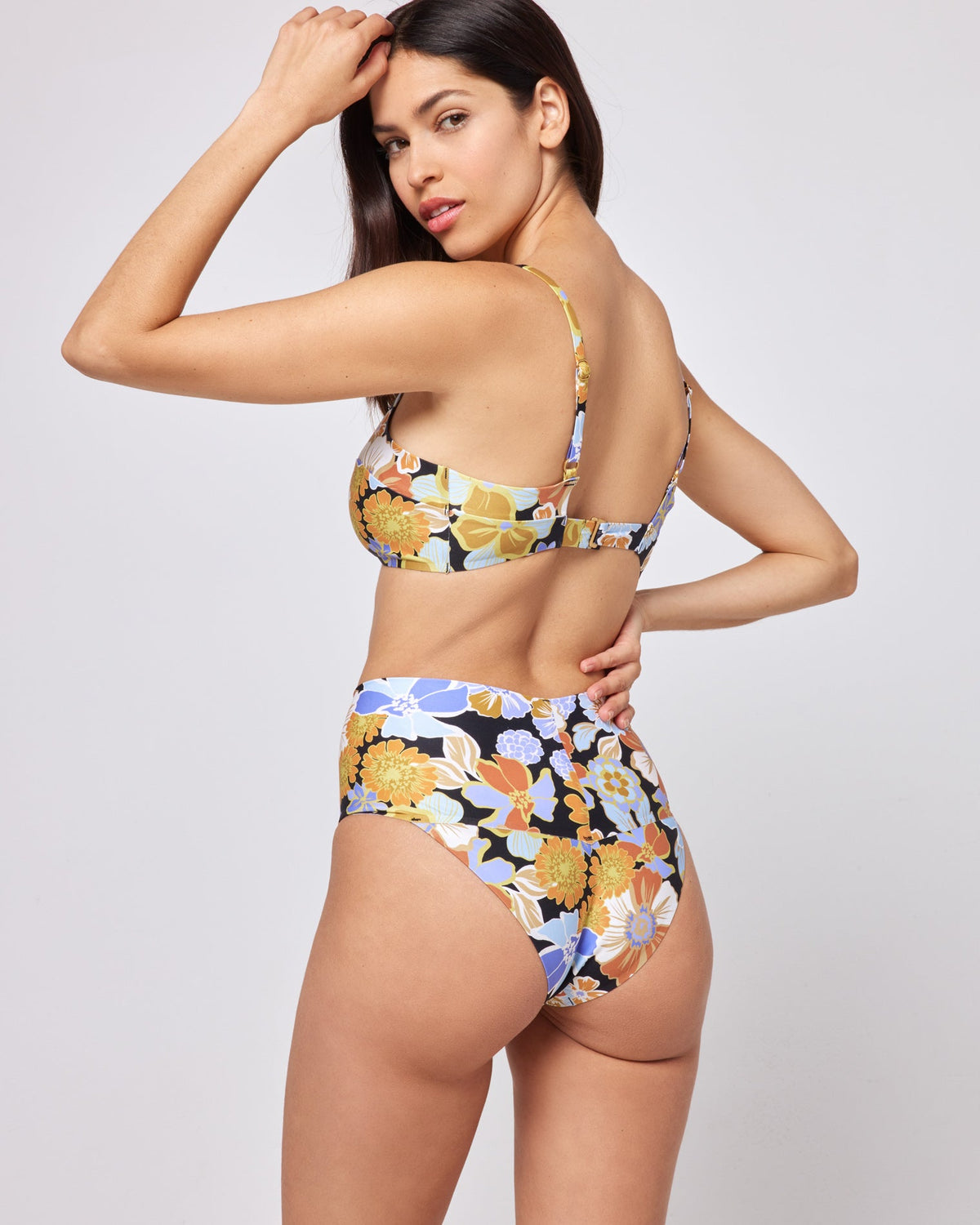 Printed Seam-Free Ry Bikini Bottom Sugar And Spice Floral | Model: Julianna (size: S)