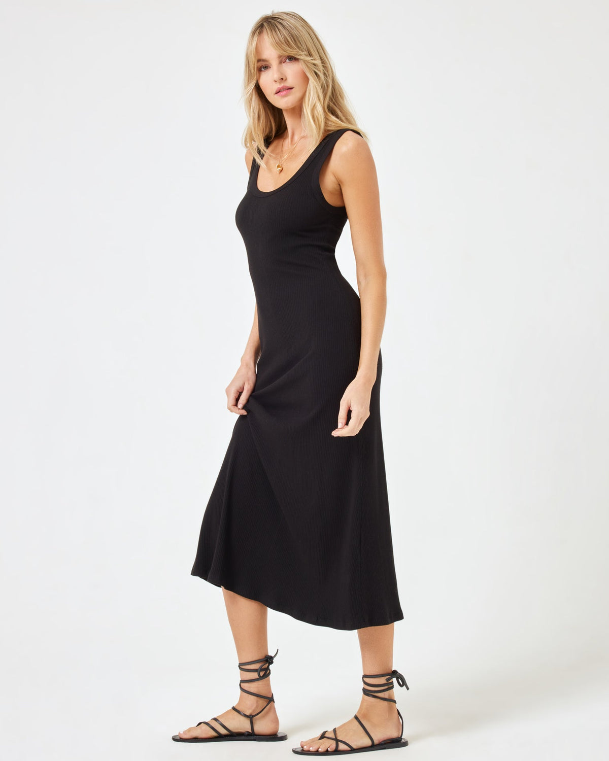 Jenna Dress - Black Black | Model: Lura (size: S)