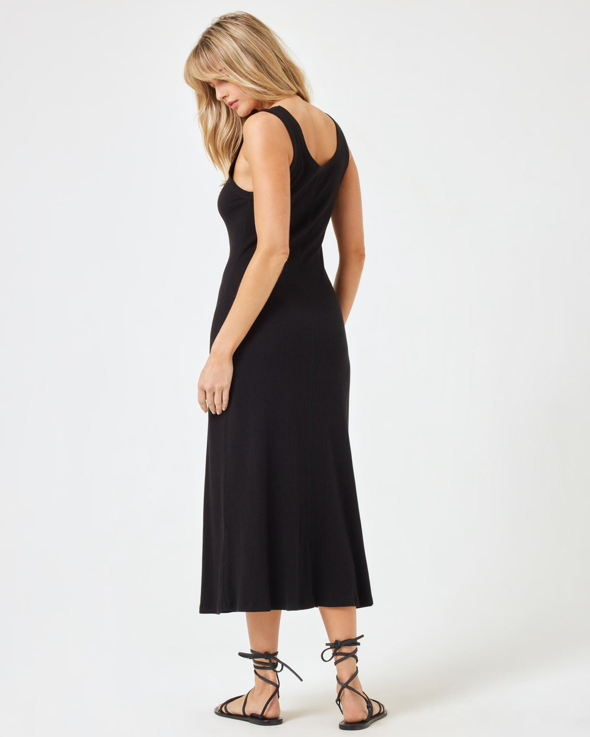 Jenna Dress - Black Black | Model: Lura (size: S)