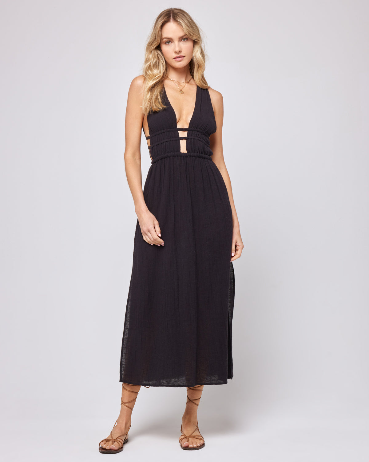 Kira Cover-Up Black | Model: Lura (size: S)