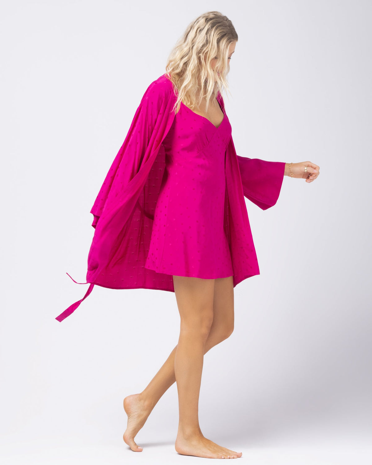 Moonlit Robe Bougainvillea | Model: Abby (size: S)