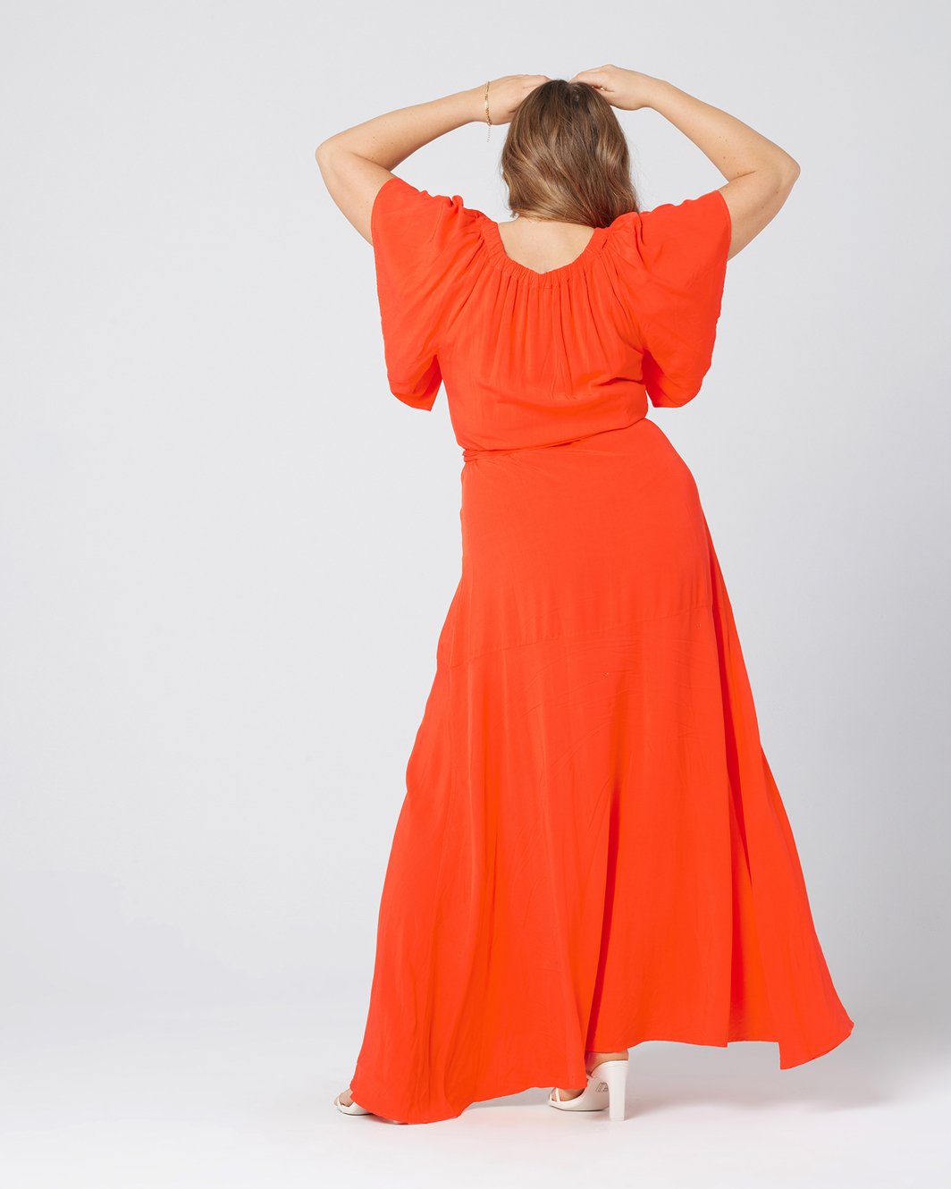 Panama Dress Poppy | Model: Ali (size: XL)