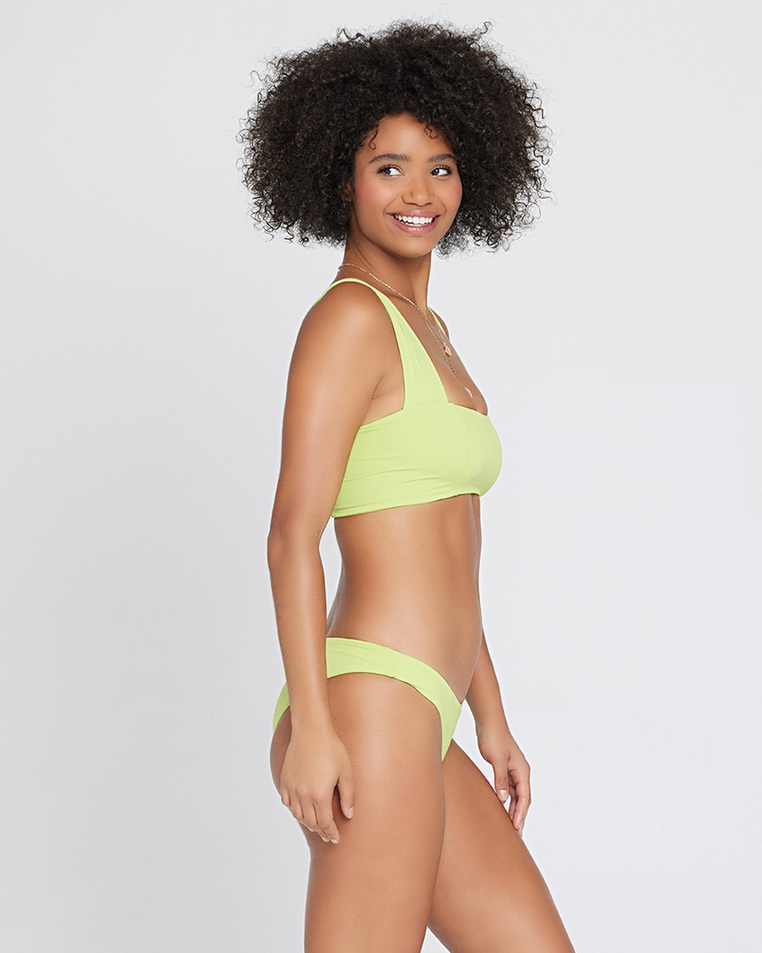 Sandy Bikini Bottom Kiwi | Model: Valyn (size: S)
