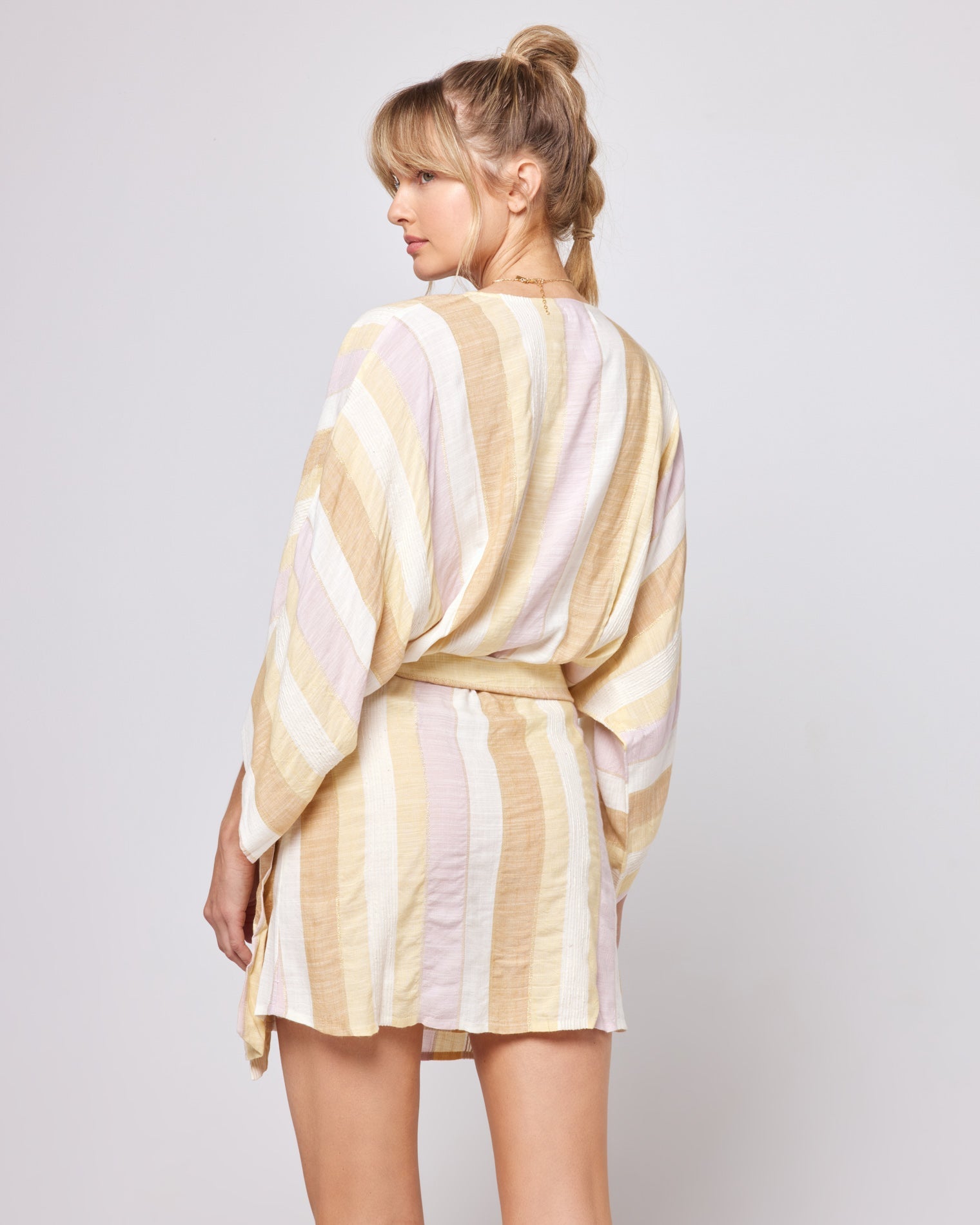 Pfeiffer Dress Golden Days | Model: Lura (size: S)