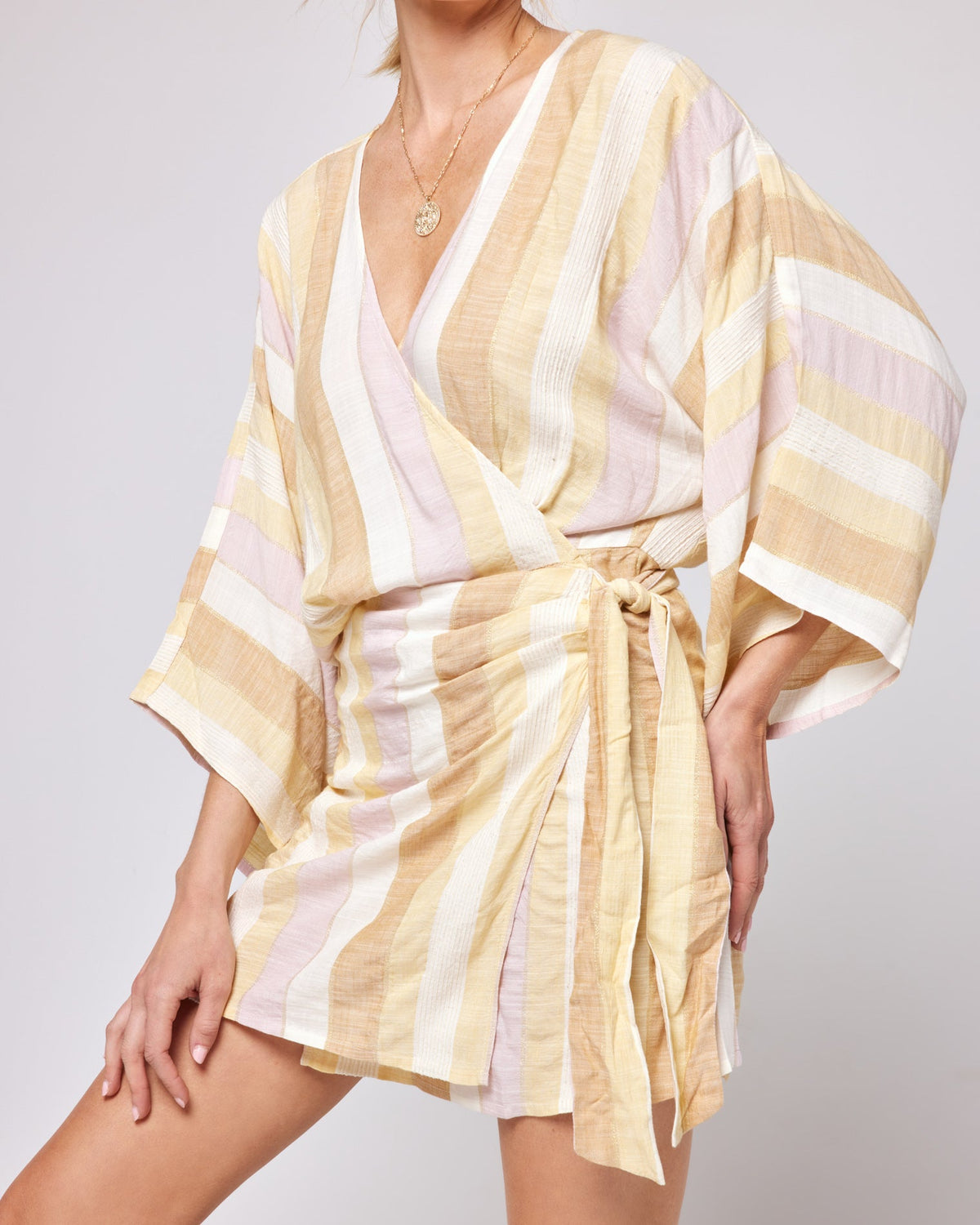 Pfeiffer Dress Golden Days | Model: Lura (size: S)