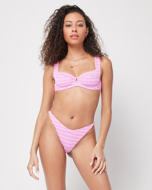 complete the look 6976773750846