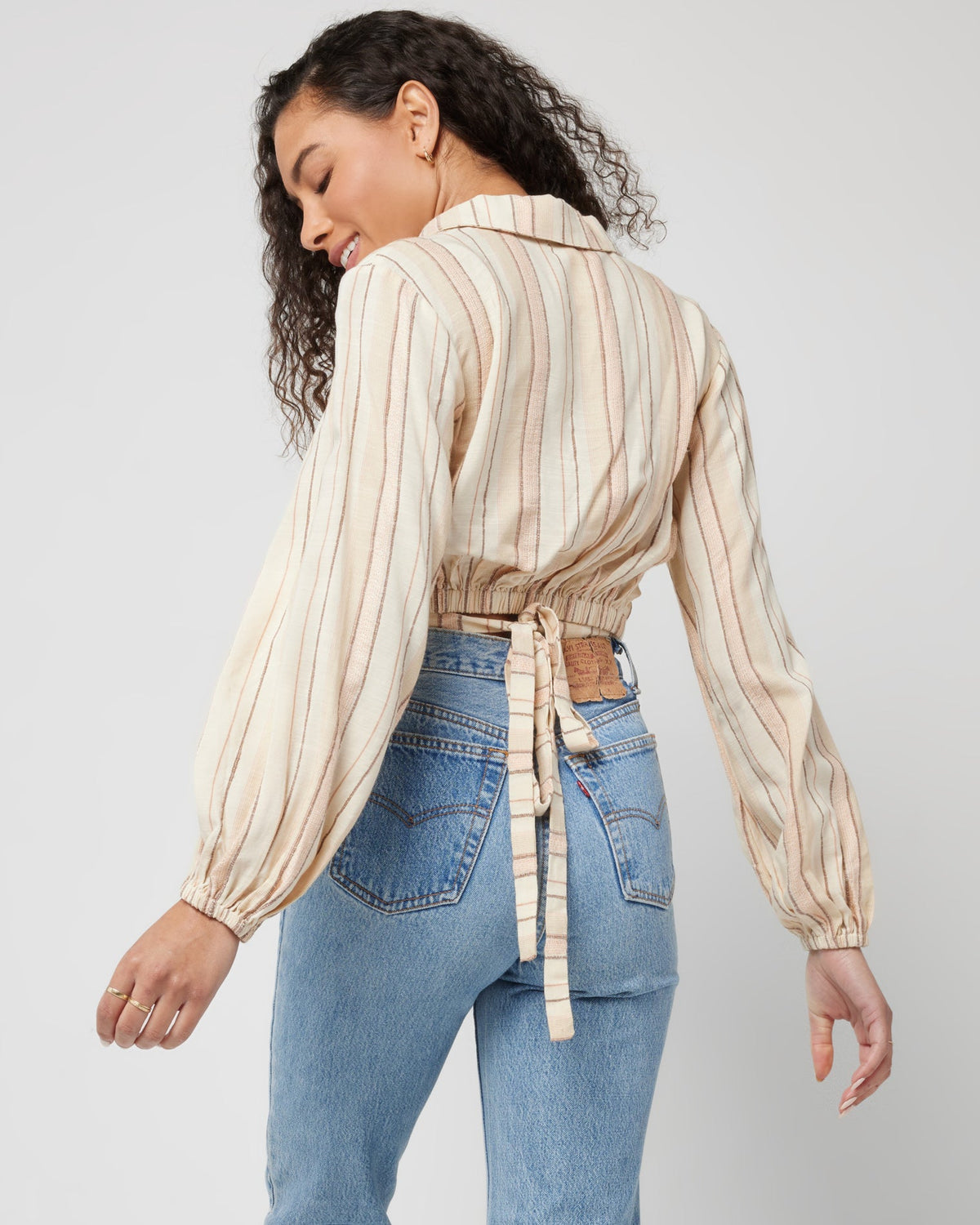 Play It Cool Top Sunsoaked Stripe | Model: Blaine (size: S)
