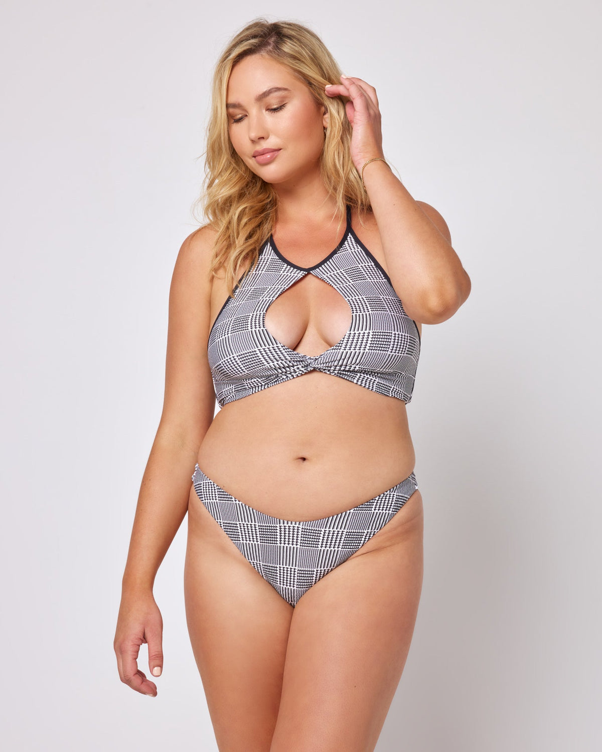 Jessy Bikini Top Best I Ever Plaid | Model: Sydney (size: XL)