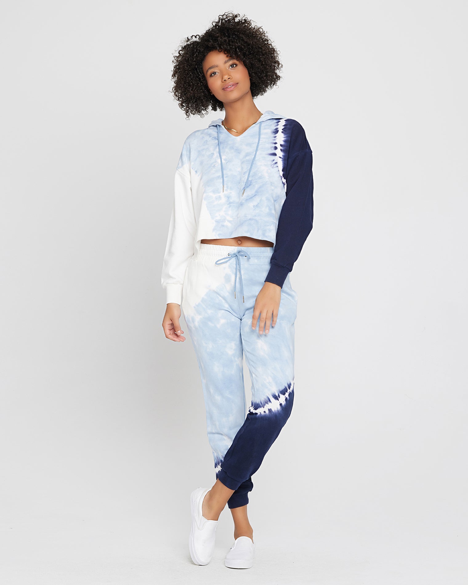South Swell Tie Dye Pullover Hoodie Seven Seas  | Model: Valyn (size: S)