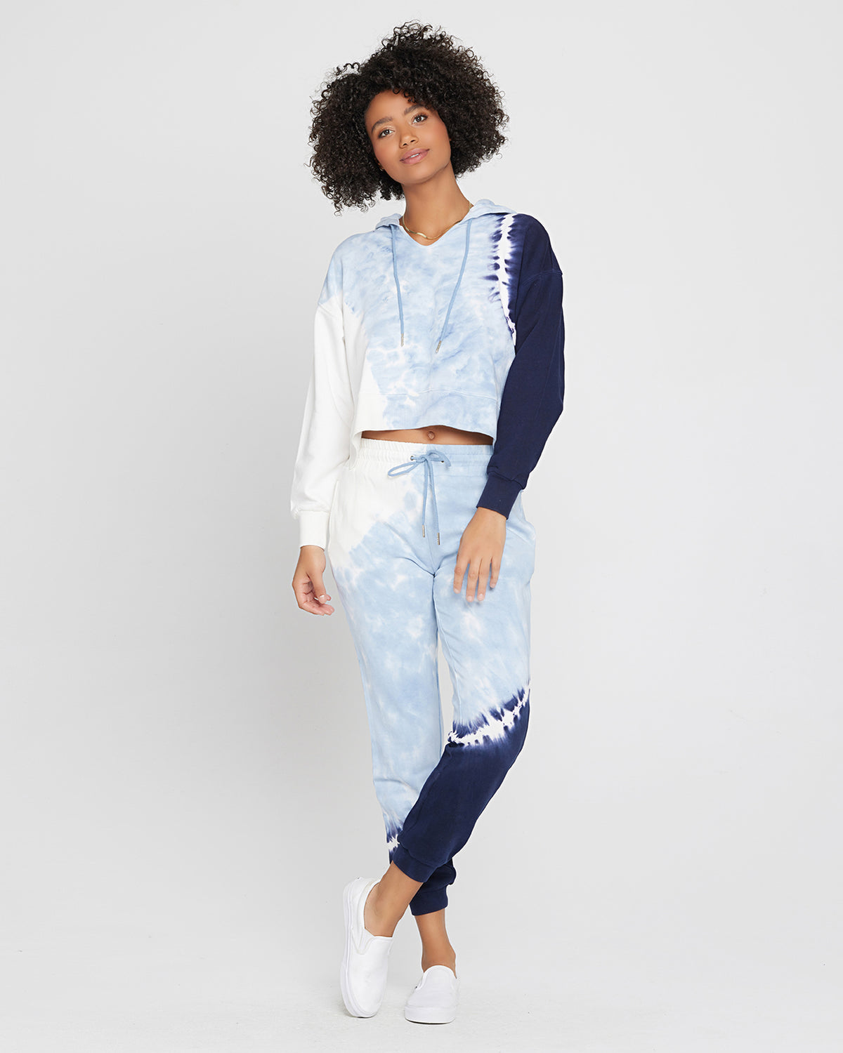South Swell Tie Dye Pullover Hoodie Seven Seas  | Model: Valyn (size: S)