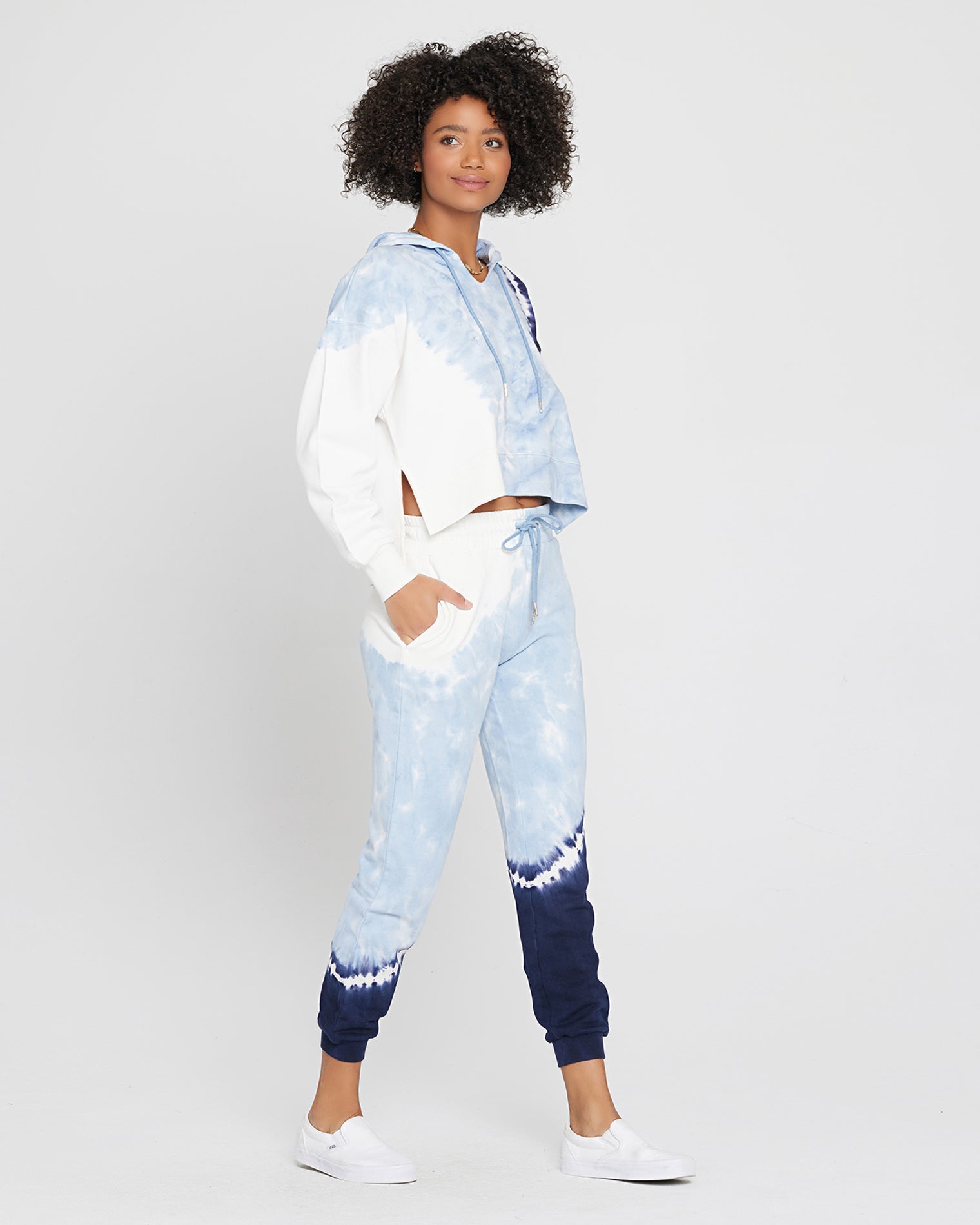 South Swell Tie Dye Pullover Hoodie Seven Seas  | Model: Valyn (size: S)