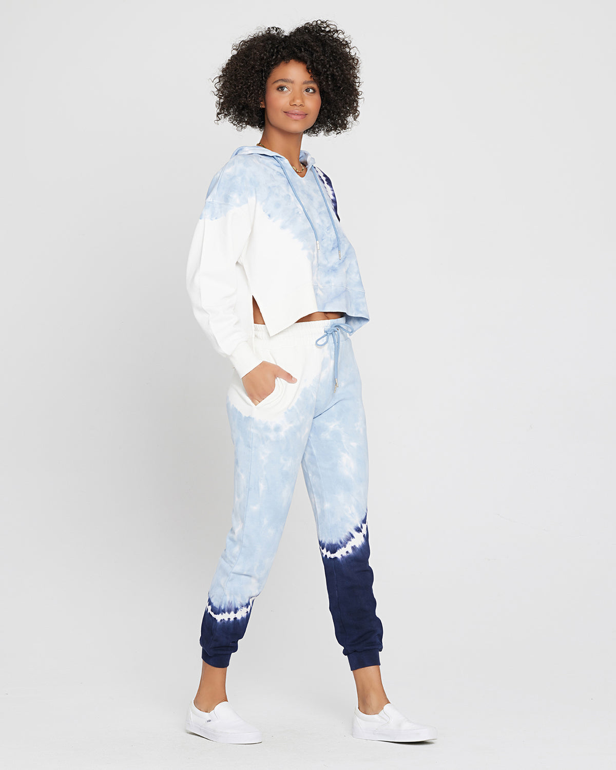 South Swell Tie Dye Pullover Hoodie Seven Seas  | Model: Valyn (size: S)