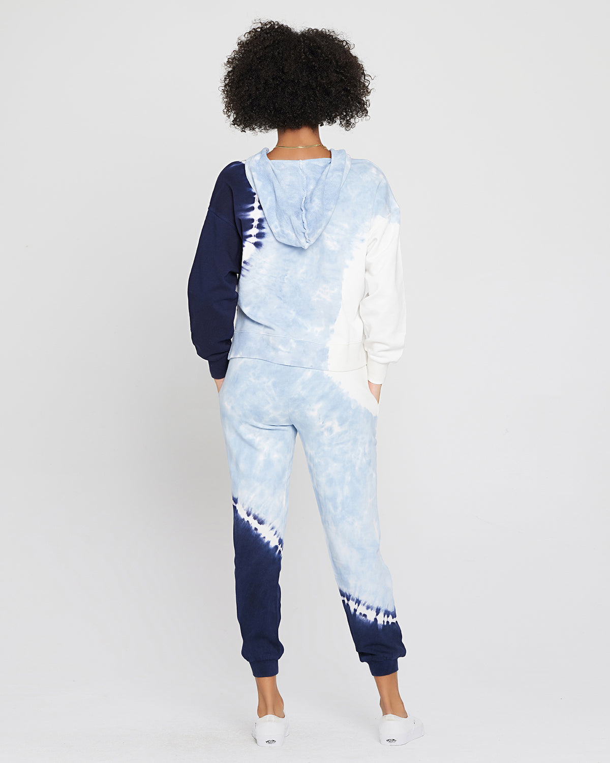 South Swell Tie Dye Pullover Hoodie Seven Seas  | Model: Valyn (size: S)