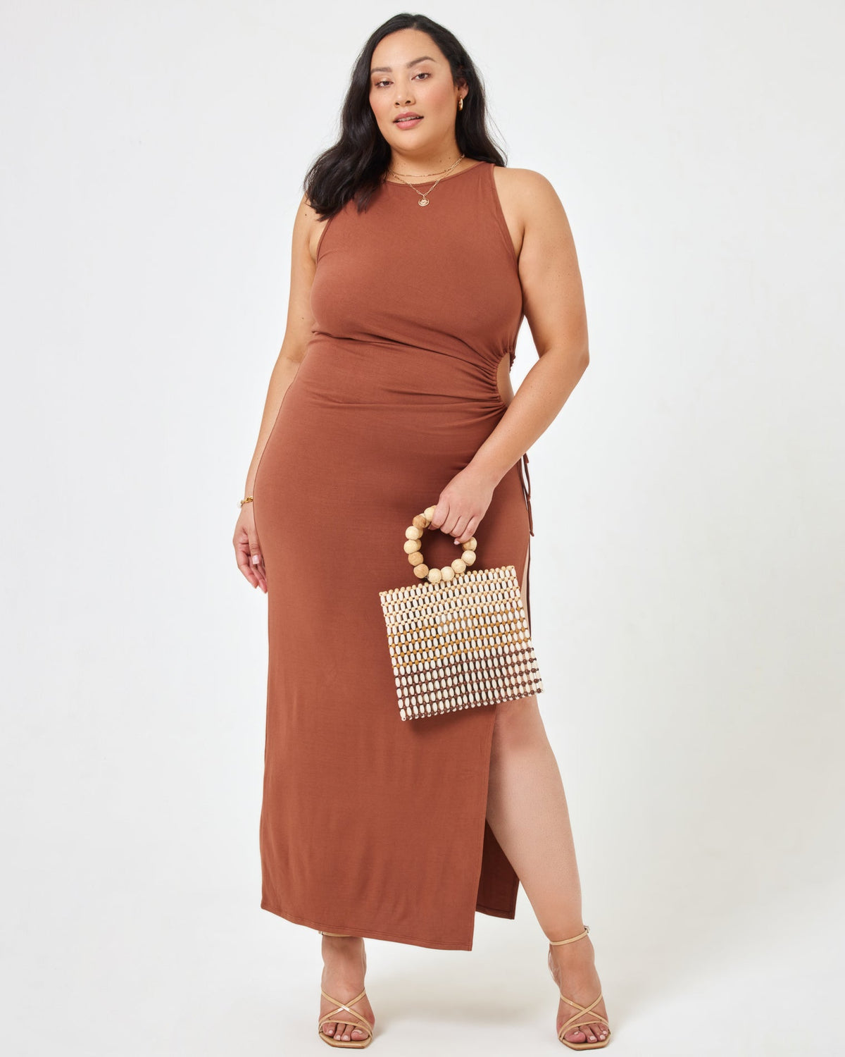 Tiana Dress Coffee | Model: Bianca (size: XL)
