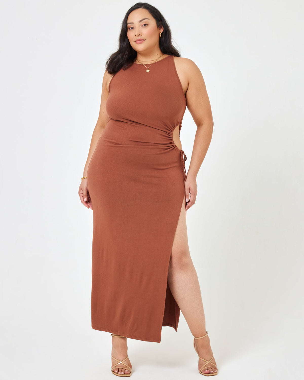Tiana Dress Coffee | Model: Bianca (size: XL)