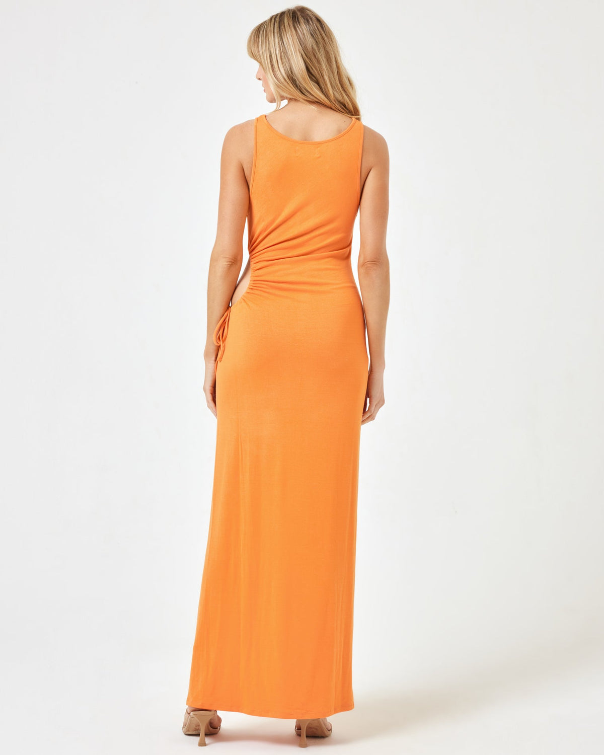 Tiana Dress Tamarind | Model: Lura (size: S)