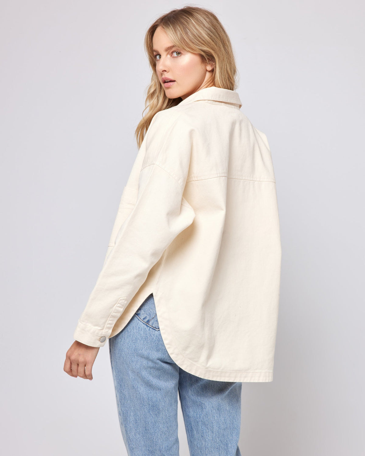 Winslow Jacket Cream | Model: Lura (size: S)