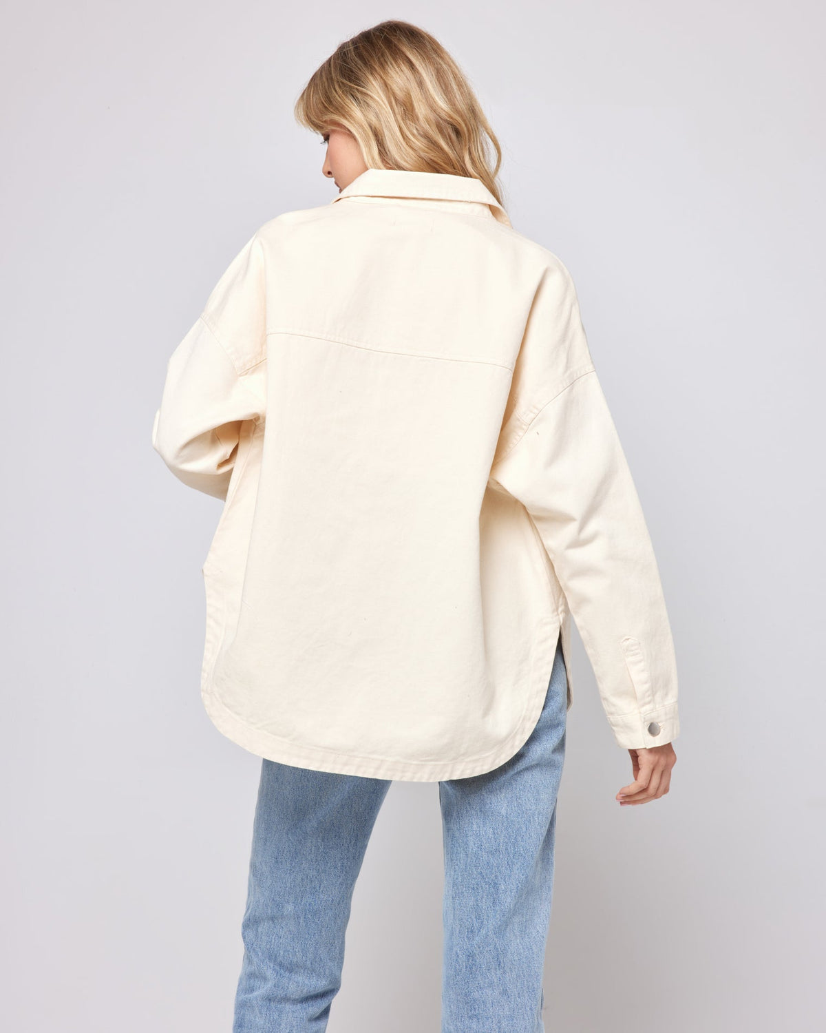 Winslow Jacket Cream | Model: Lura (size: S)
